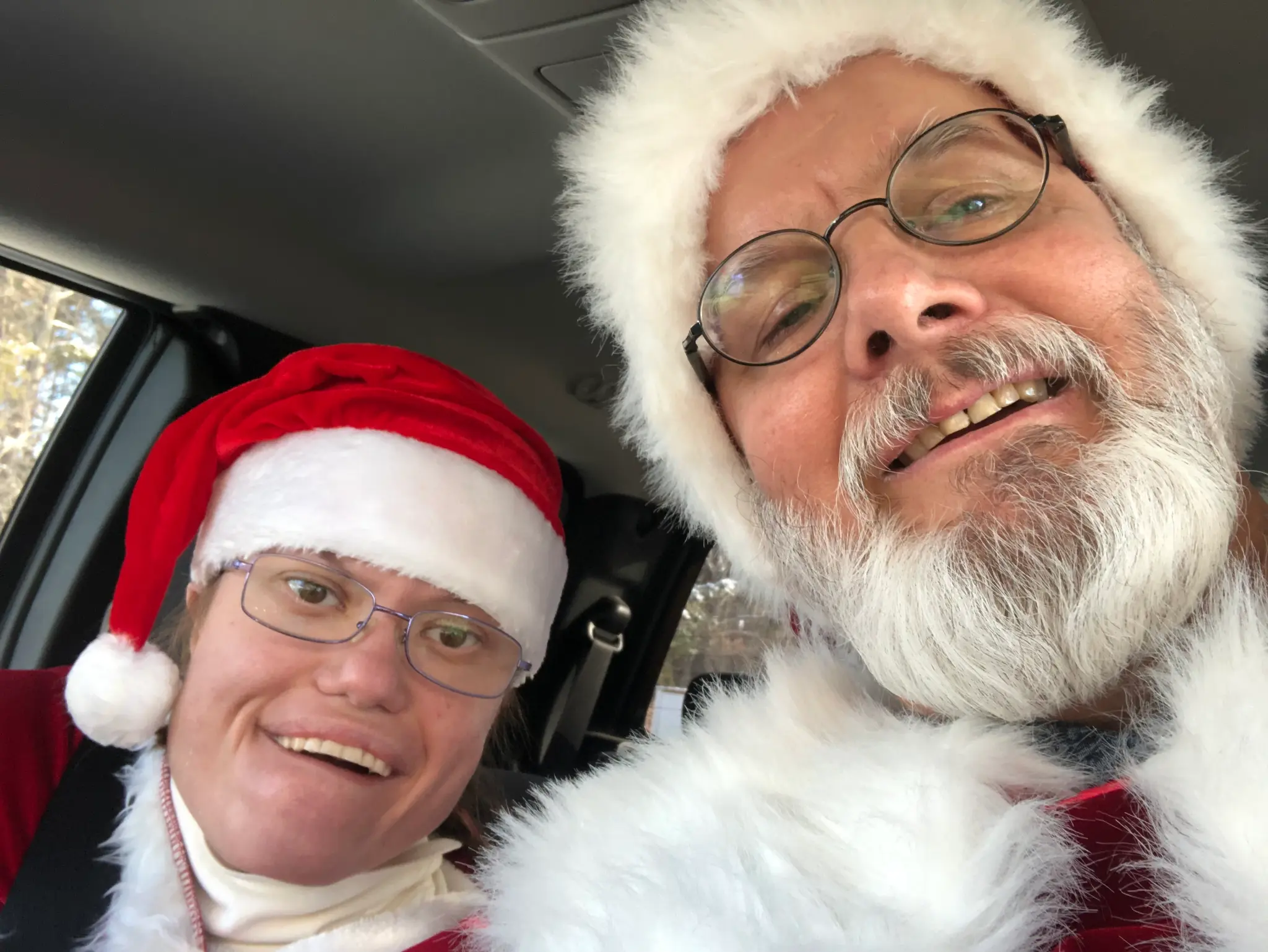 Henry & Lis Santa Hats inside Car